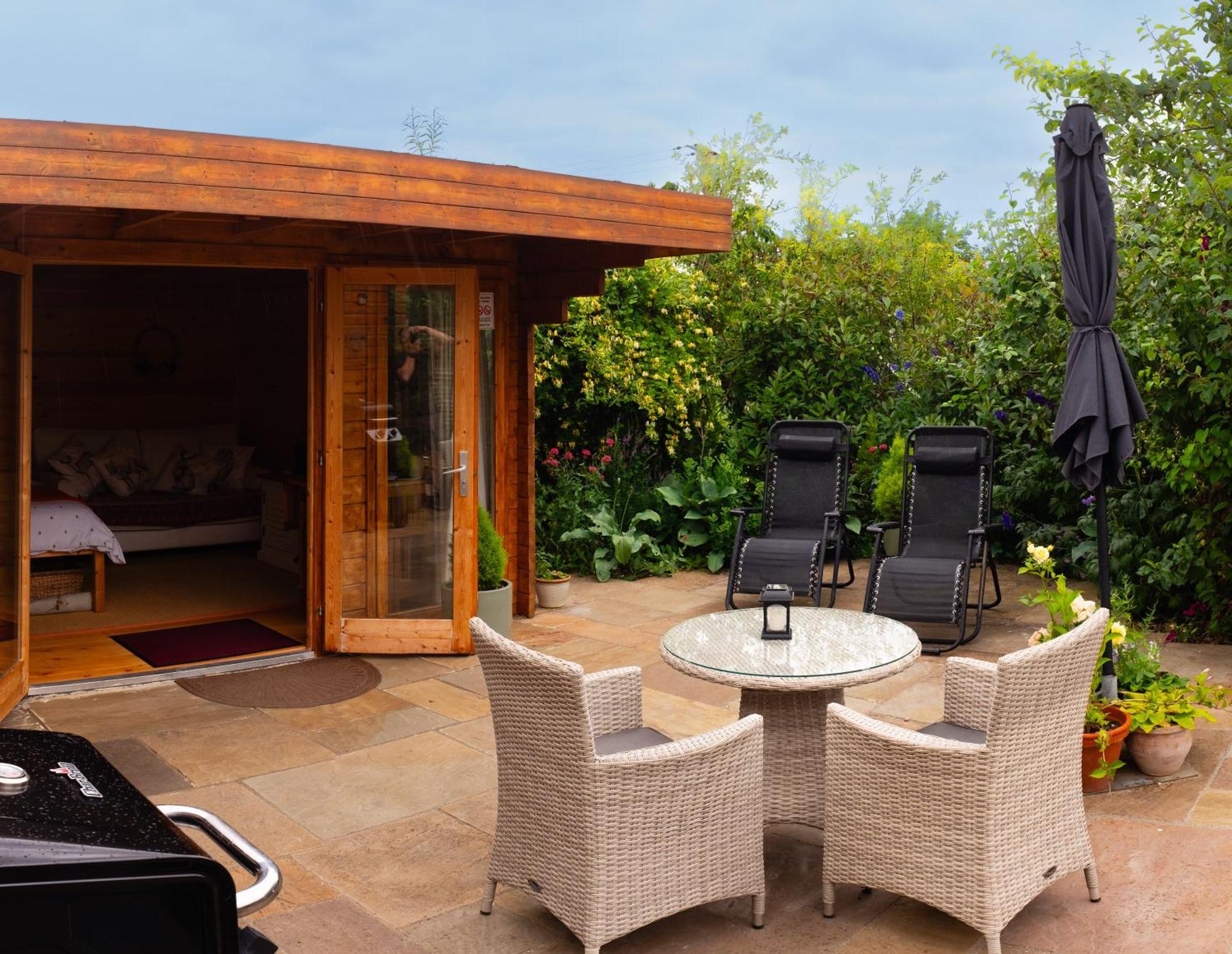 Moors Wood Relaxing ,Tranquil Retreat With Hot Tub Villa Чипенъм Екстериор снимка